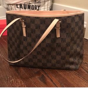 Michael Kors Checkerboard Tote 👜 EUC